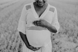 Babybauch Fotos für die Erinnerungen an die Schwangerschaft